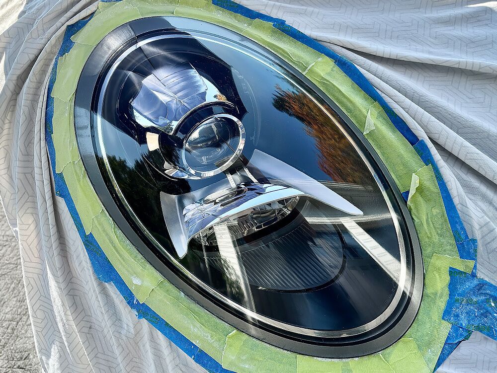 porsche carerra headlight after large